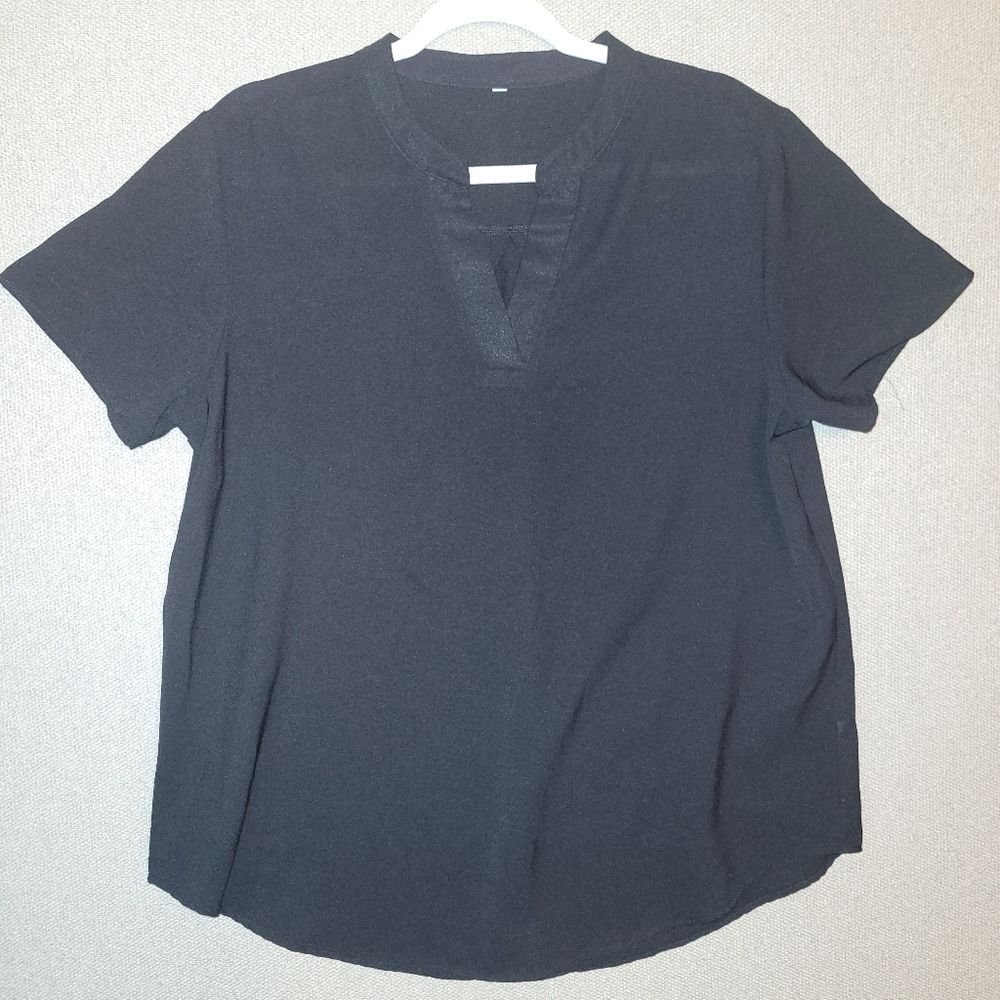 Womens Size Large Black Short Sleeve V-Neck Top